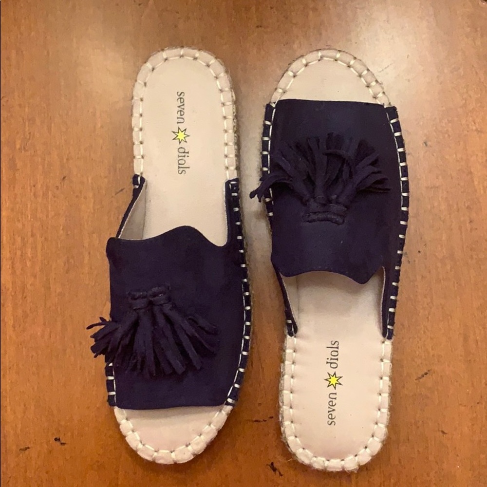 Navy slide, like new